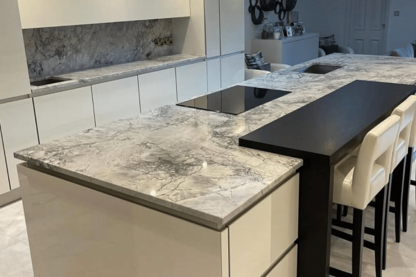 Kitchen (12) Kitchen (12)